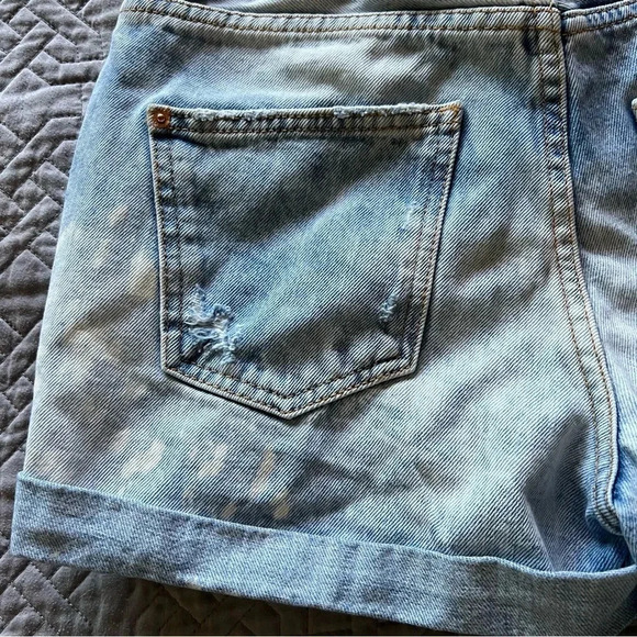 Zara Basic Z1975 Distressed Cuffed Denim Jean Shorts Size 2 Thrashed - Picture 6 of 10